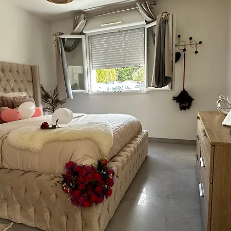 Jacuzzi Giverny Paris Apartamento *